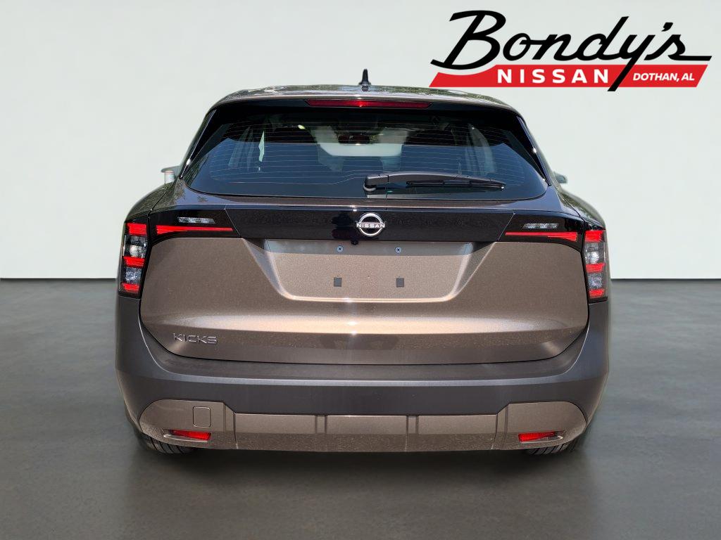 2027 Nissan Kicks S