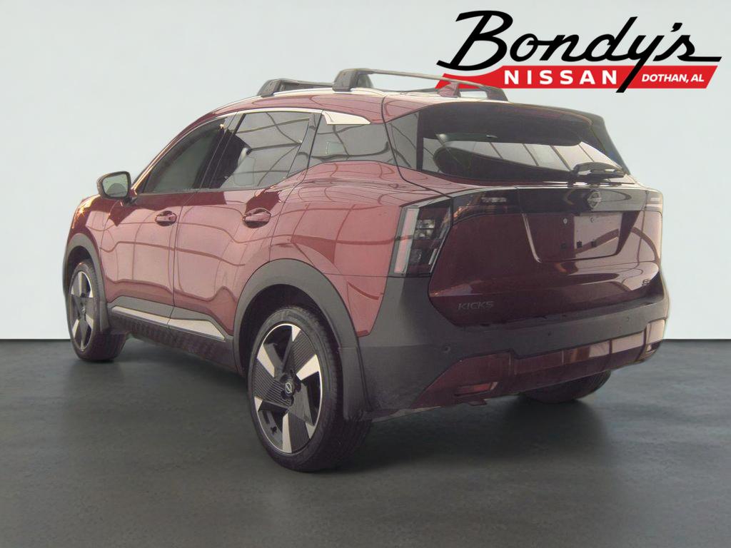 2025 Nissan Kicks SR