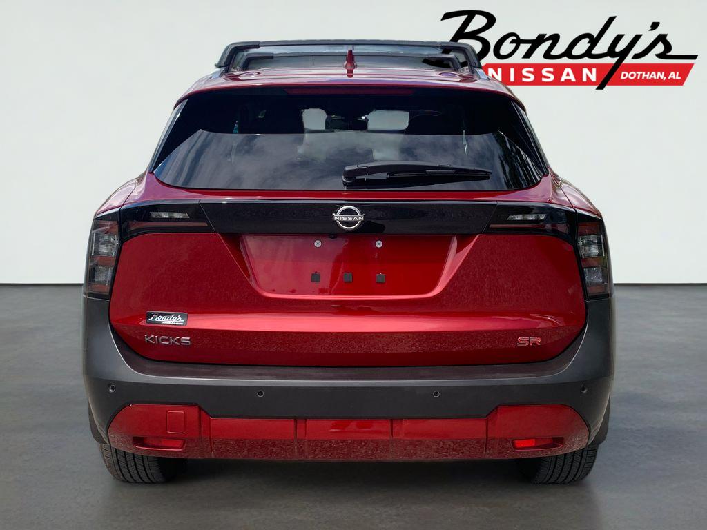 2025 Nissan Kicks SR
