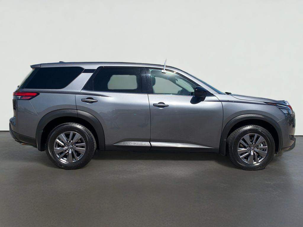 2024 Nissan Pathfinder S