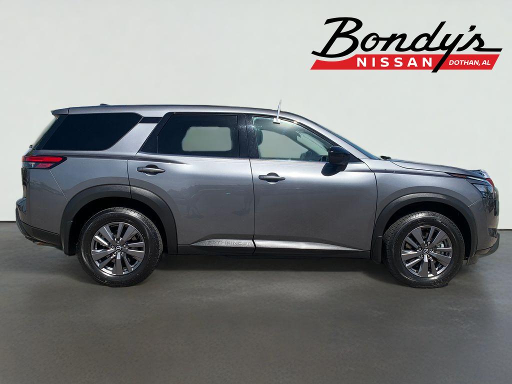 2024 Nissan Pathfinder S