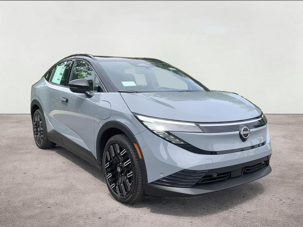 2026 Nissan LEAF Platinum+