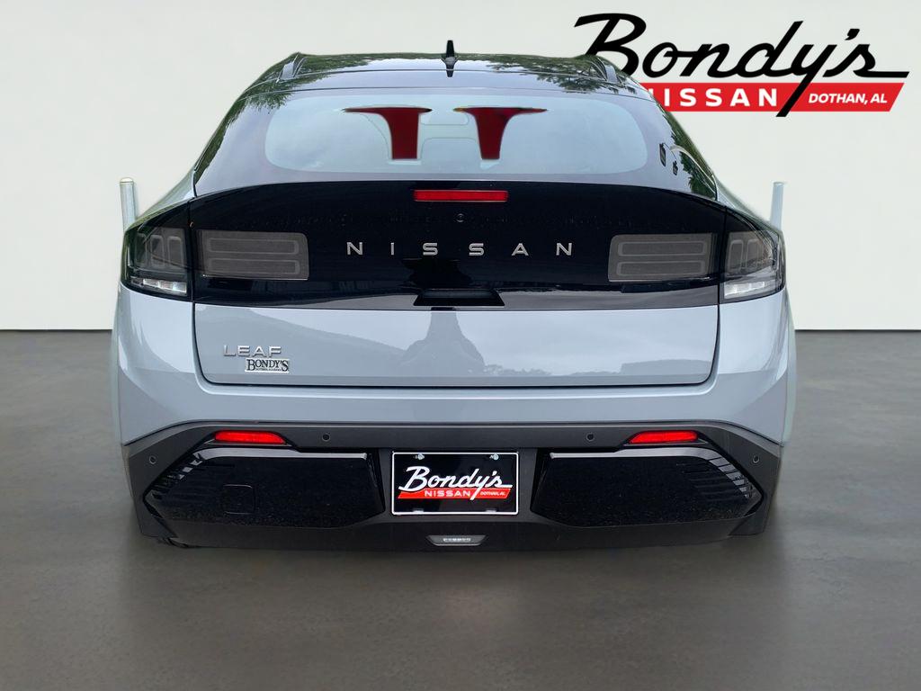 2026 Nissan LEAF Platinum+