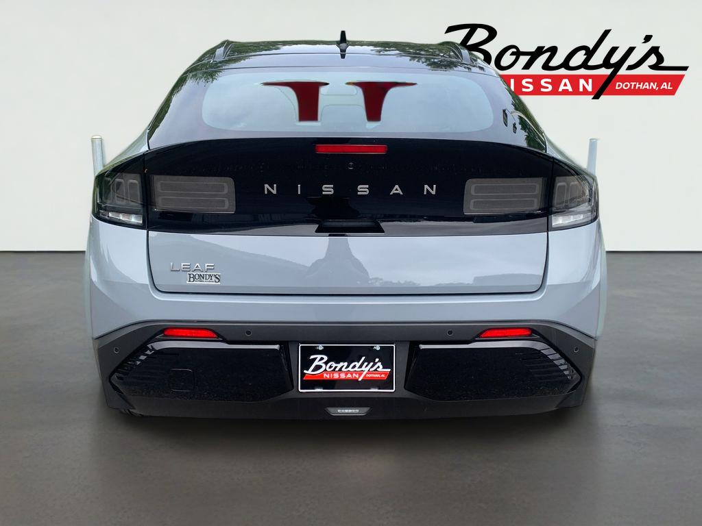 2026 Nissan LEAF Platinum+