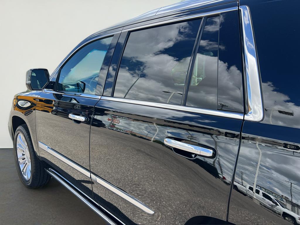 2019 Cadillac Escalade Platinum