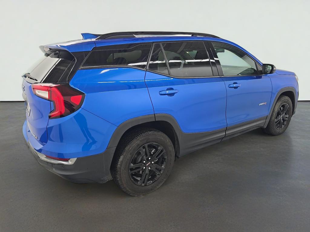 2024 GMC Terrain AT4