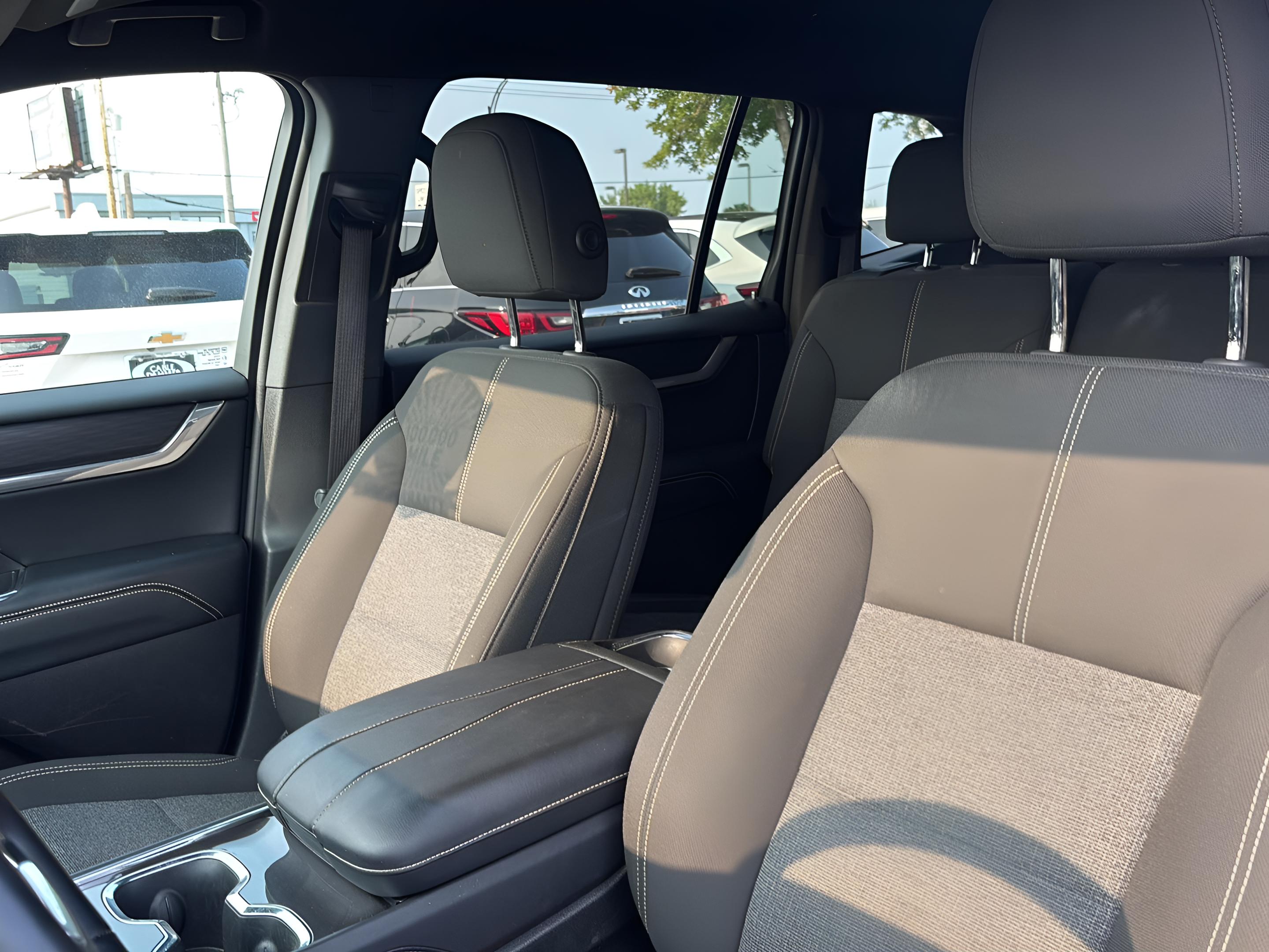 2025 GMC Acadia AWD Elevation
