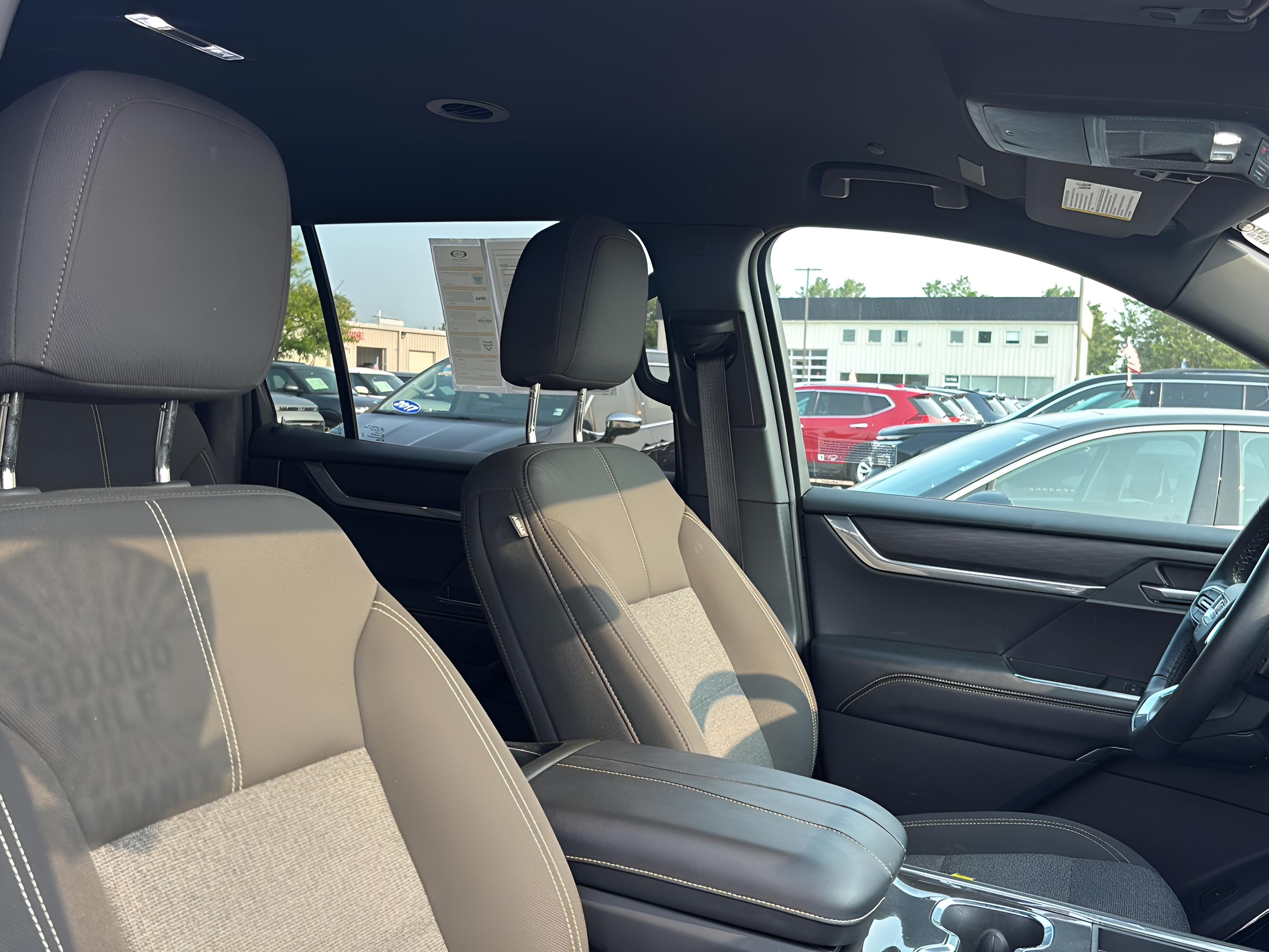 2025 GMC Acadia AWD Elevation