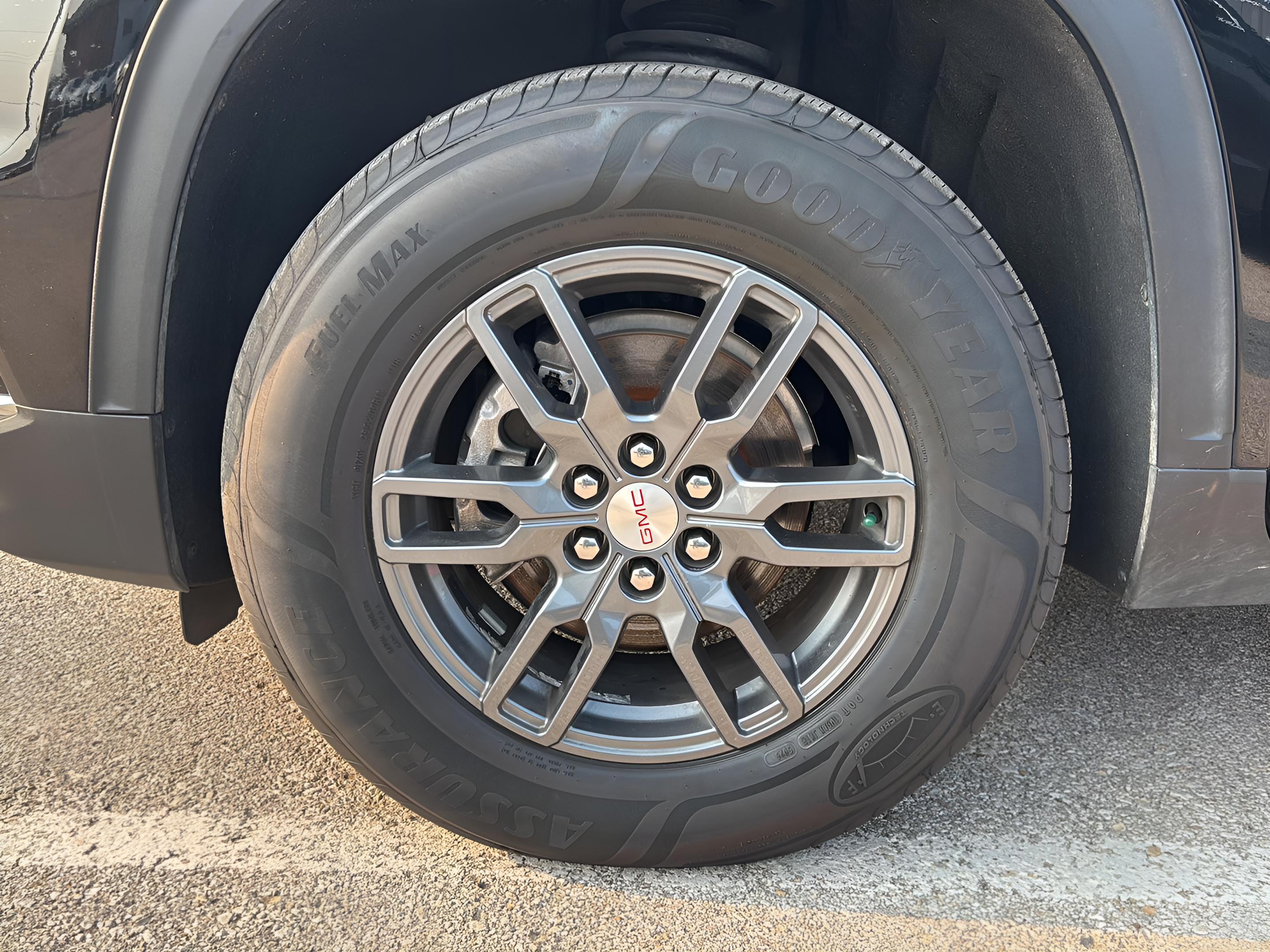 2025 GMC Acadia AWD Elevation