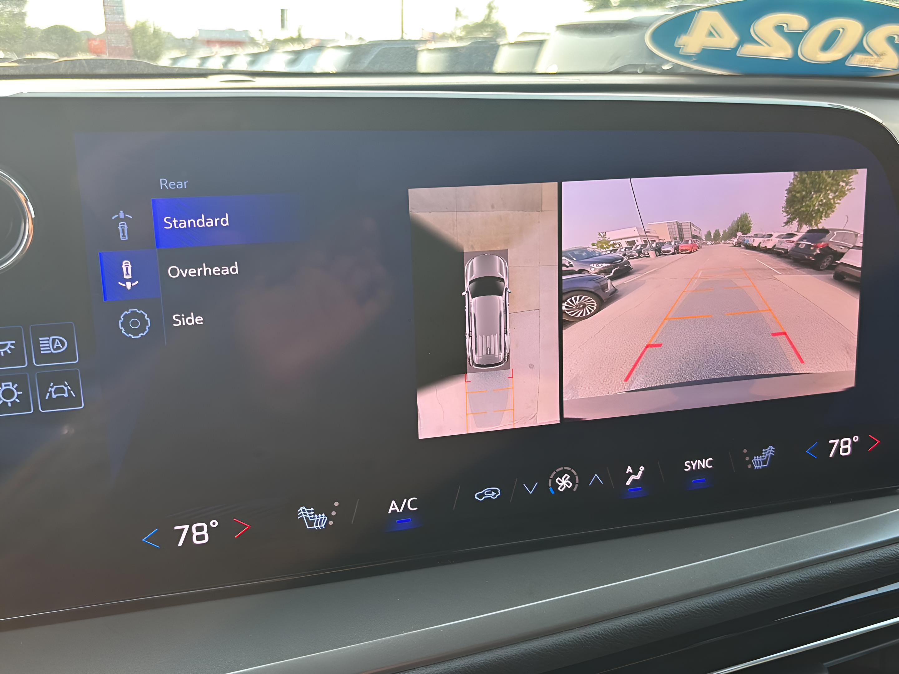 2024 Chevrolet Traverse AWD LT