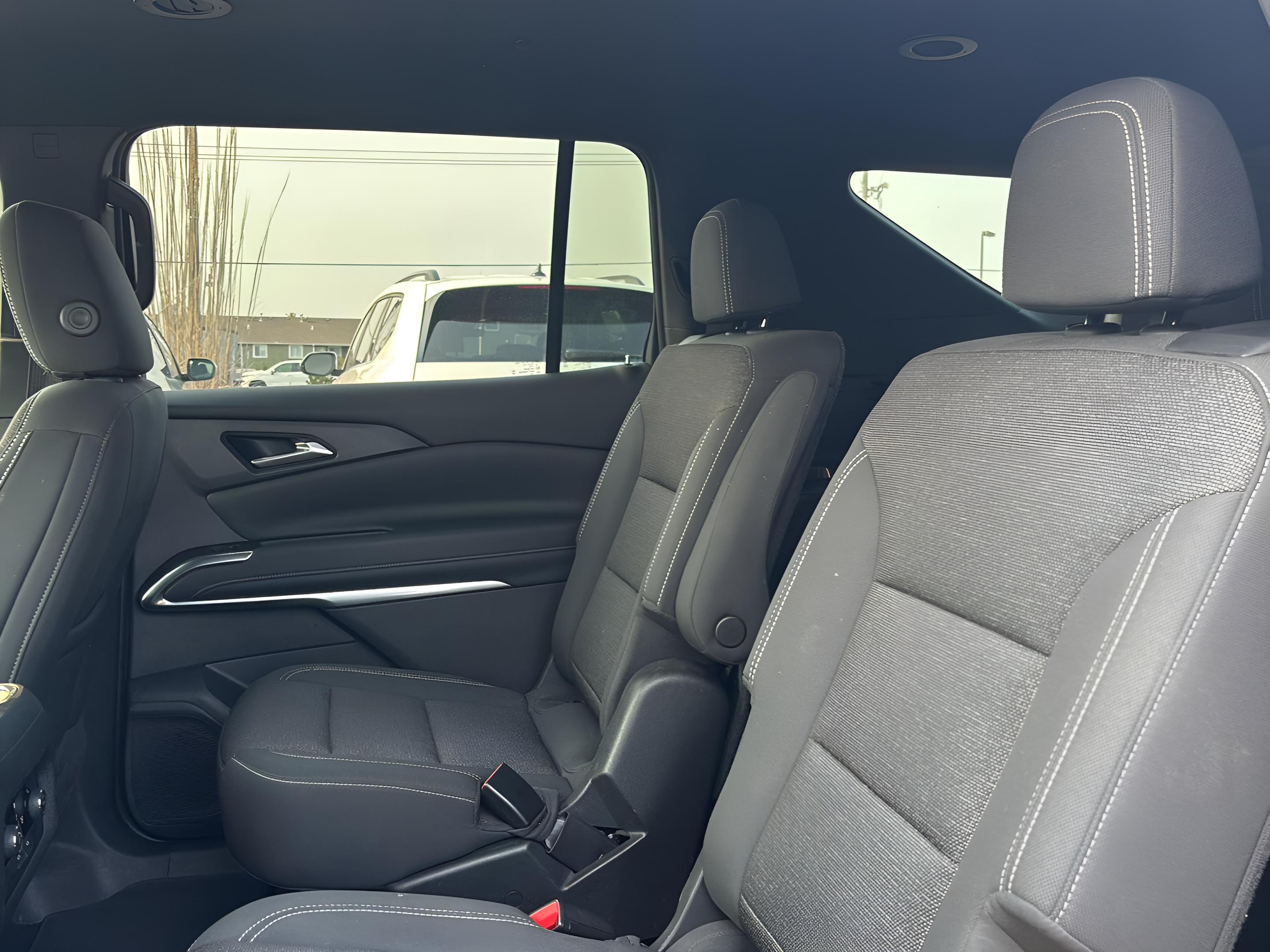 2024 Chevrolet Traverse AWD LT