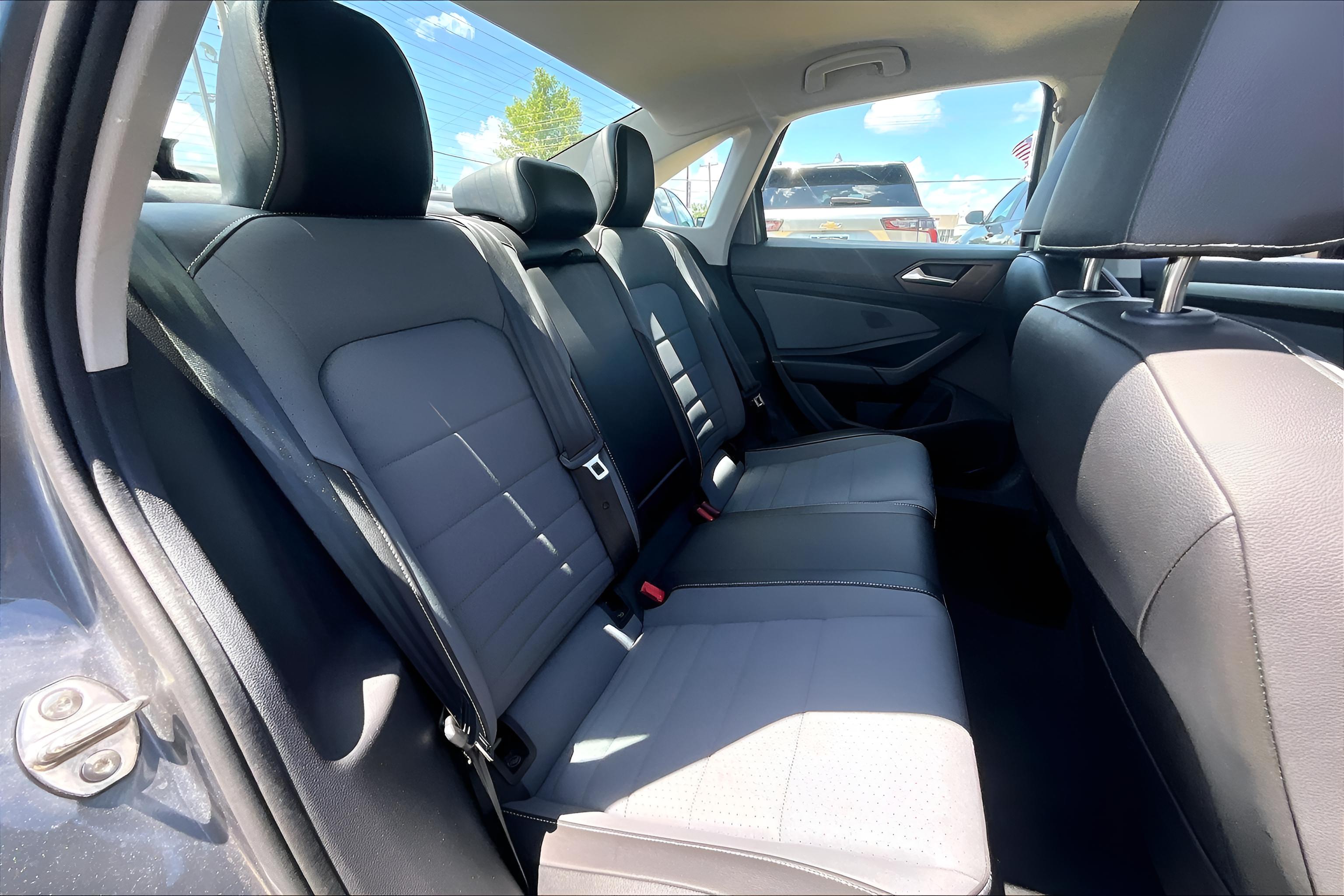 2025 Volkswagen Jetta SE