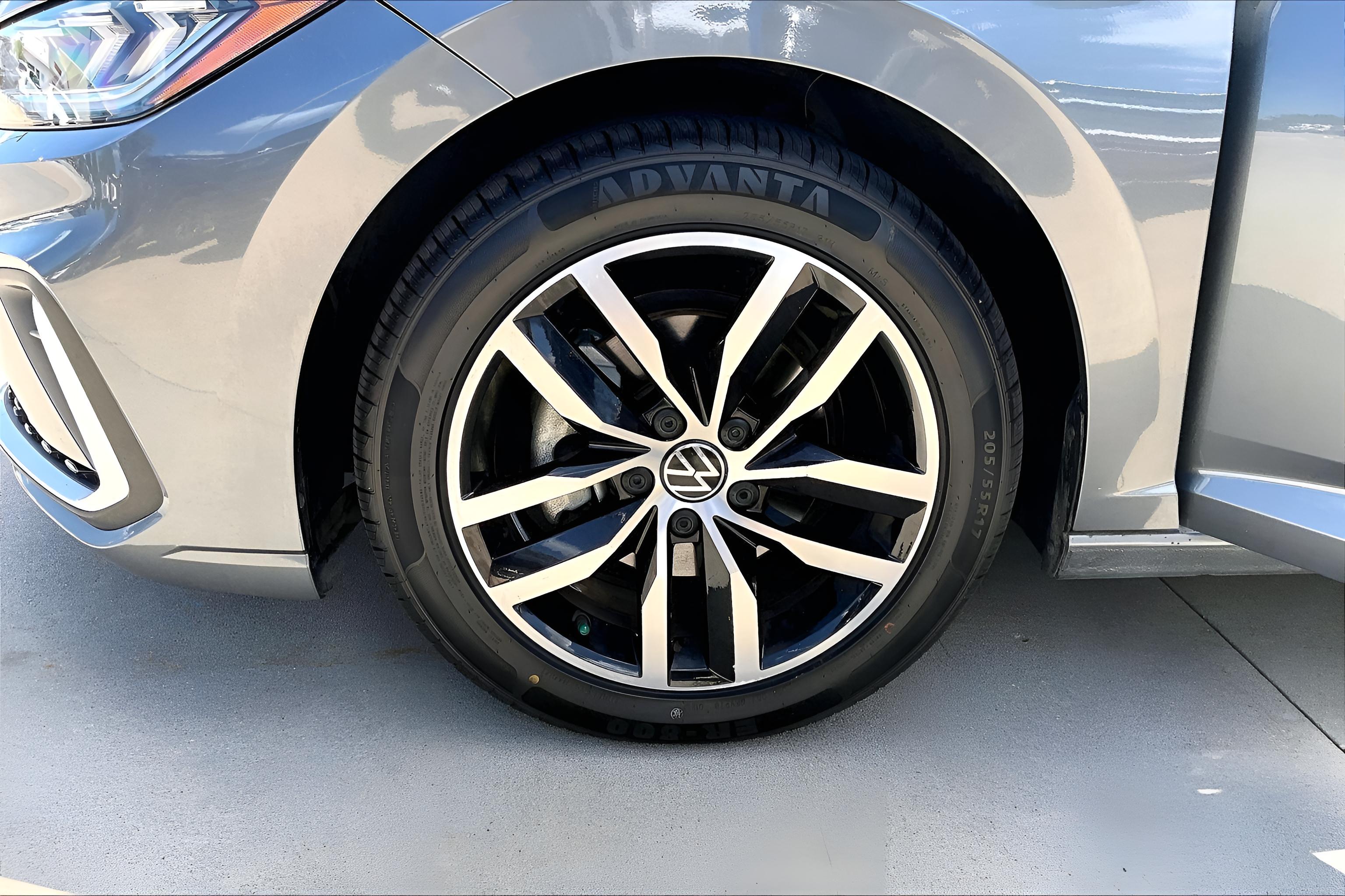 2025 Volkswagen Jetta SE