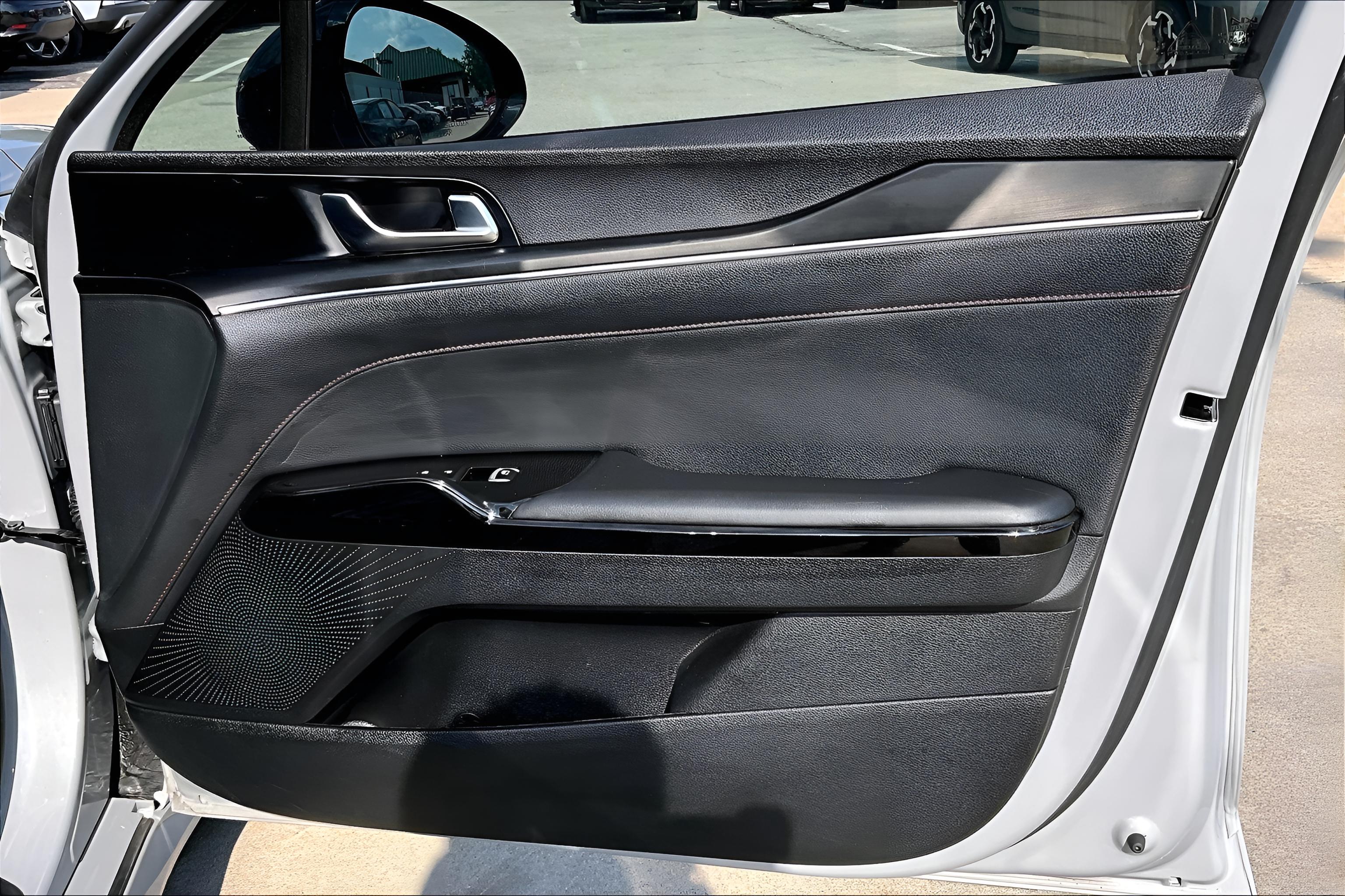2023 Kia K5 GT