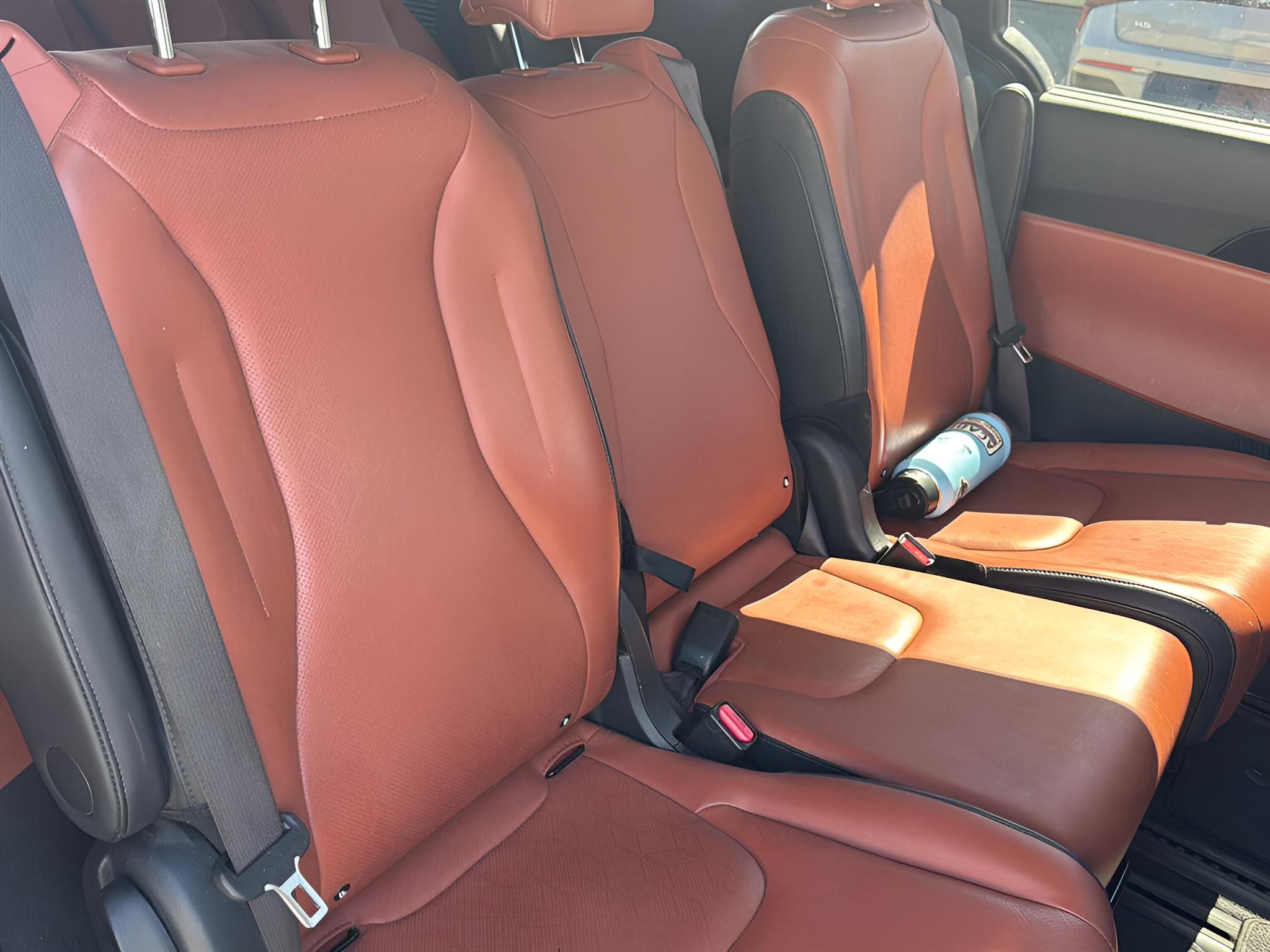 2024 Kia Carnival SX