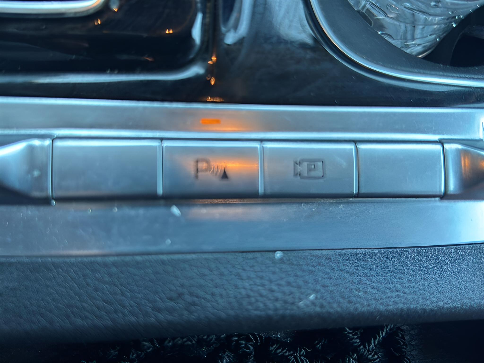 2024 Kia Carnival SX