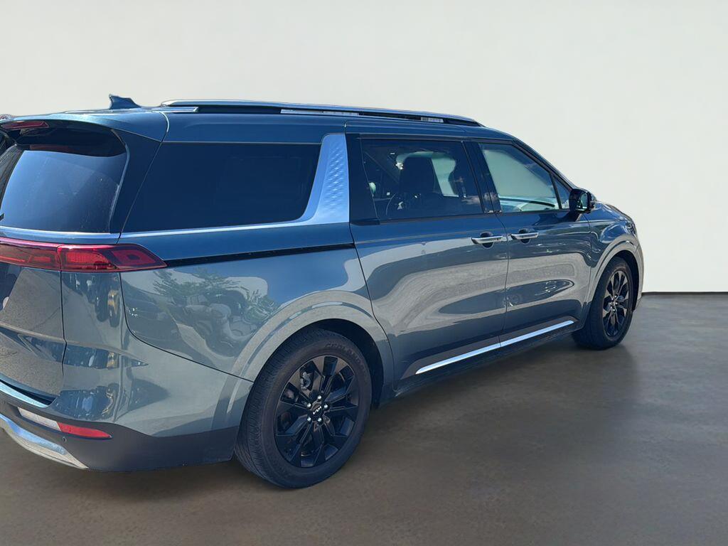 2024 Kia Carnival SX