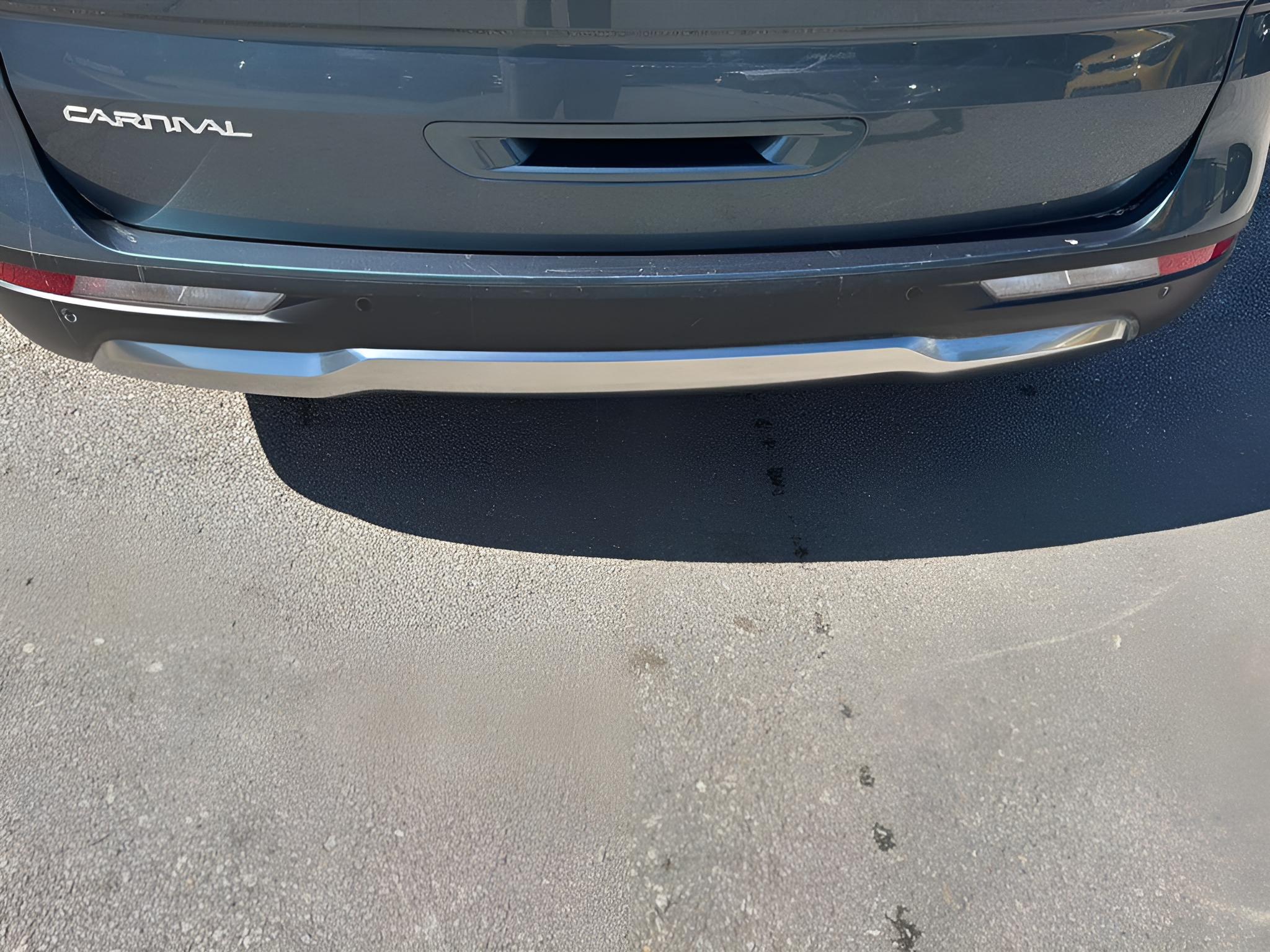 2024 Kia Carnival SX