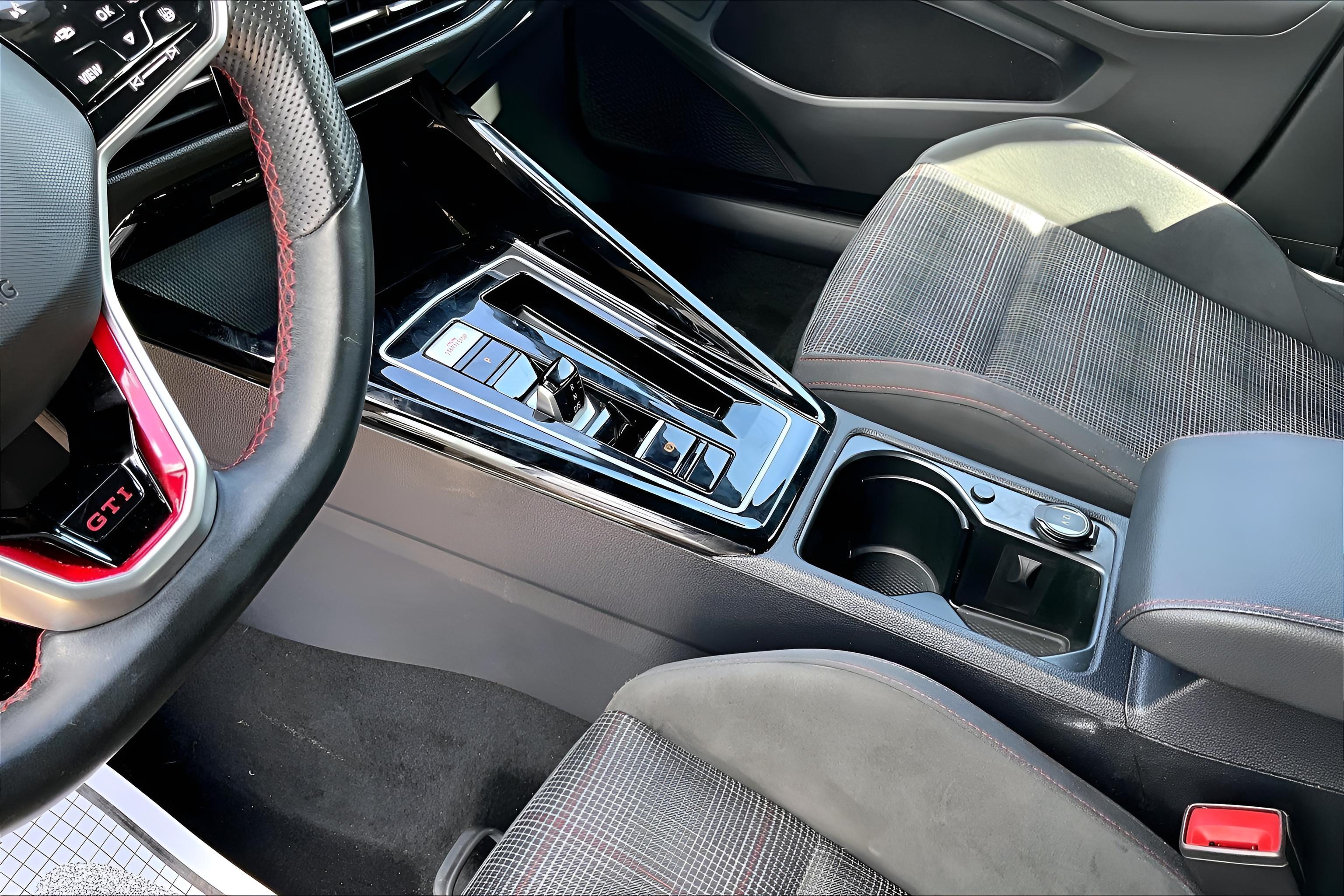 2024 Volkswagen Golf Gti S