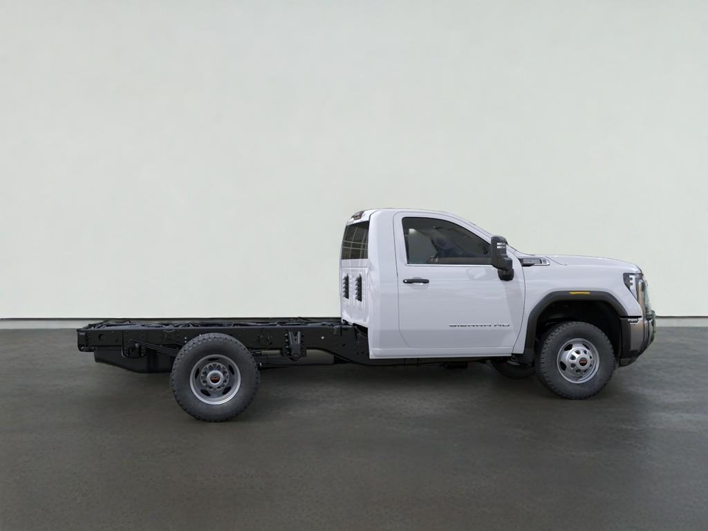 2025 GMC Sierra 3500 HD Chassis Cab Pro