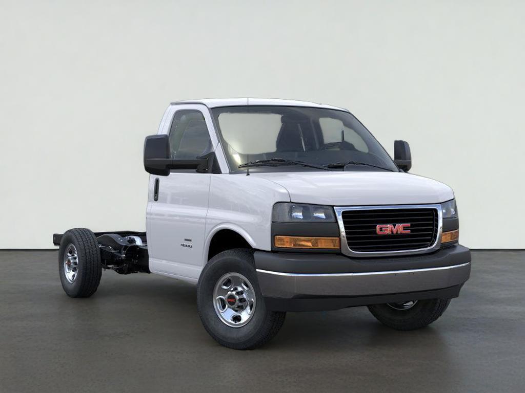 2025 GMC Savana Cutaway 3500 1WT