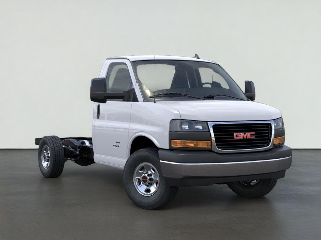 2025 GMC Savana Cutaway 3500 1WT