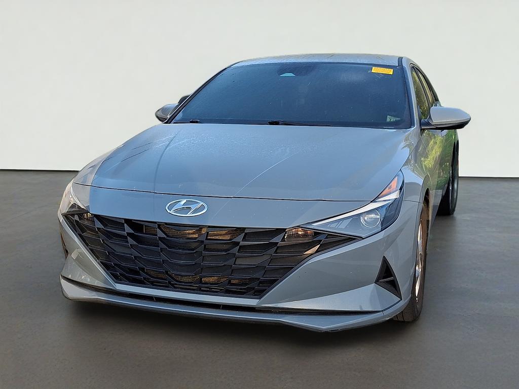 2021 Hyundai Elantra SE