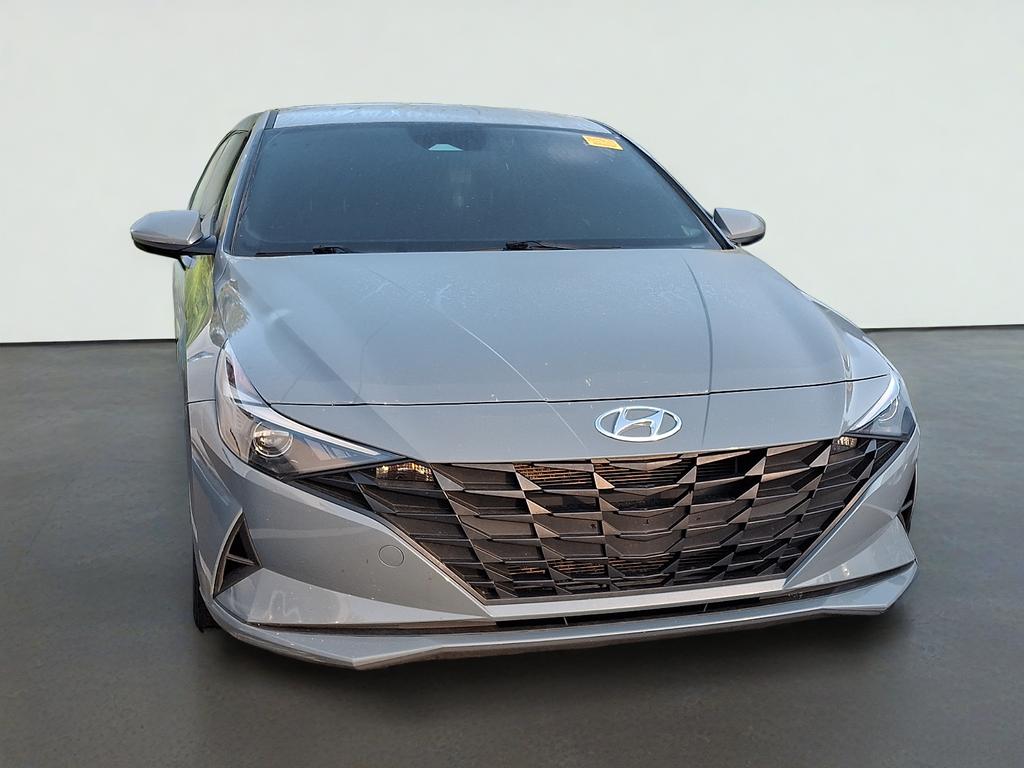 2021 Hyundai Elantra SE