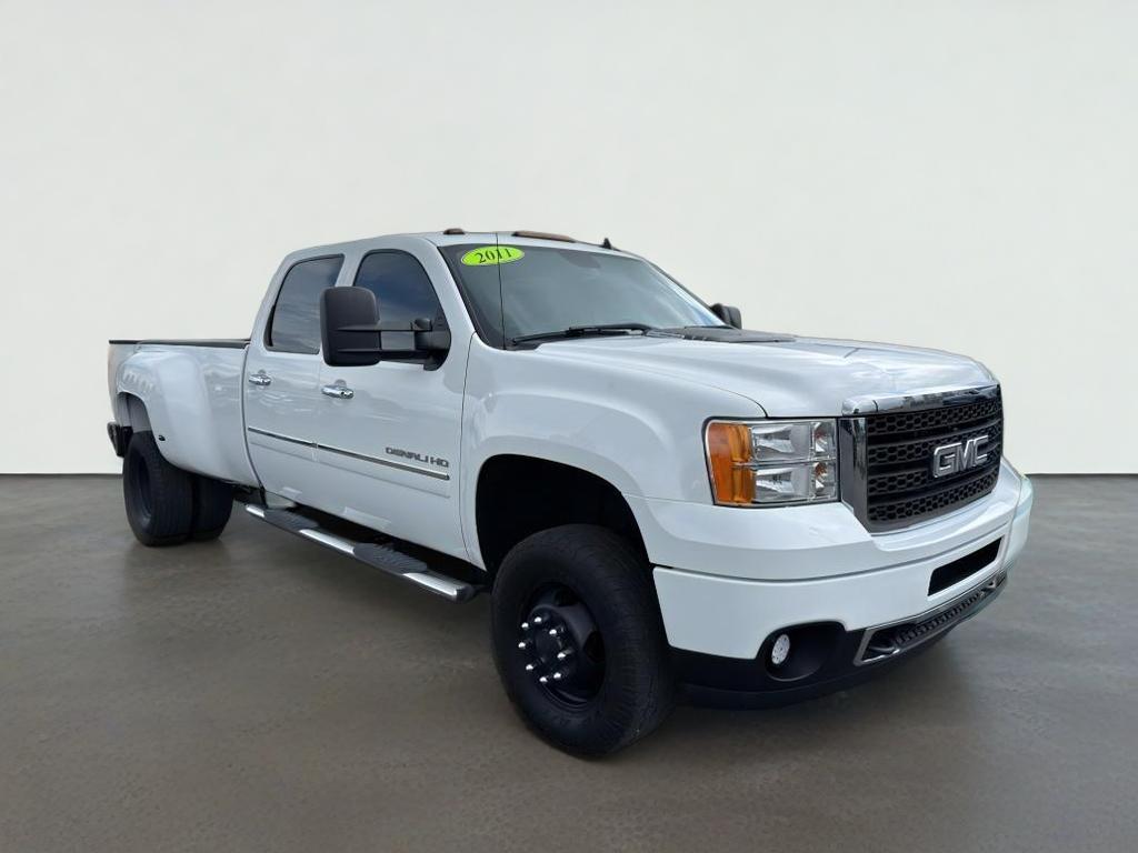 2011 GMC Sierra 3500 HD DRW Denali