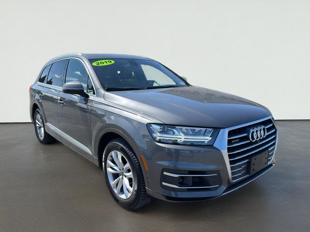 2019 Audi Q7 55 SE Premium