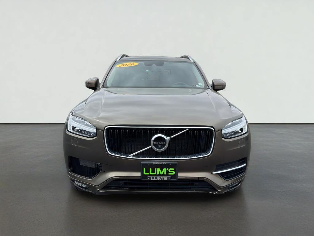 2016 Volvo XC90 T6 Momentum