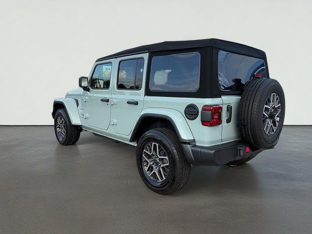 2024 Jeep Wrangler 4-Door Sahara 4x4