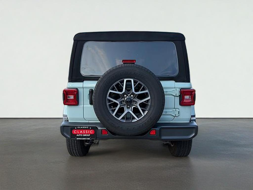 2024 Jeep Wrangler 4-Door Sahara 4x4