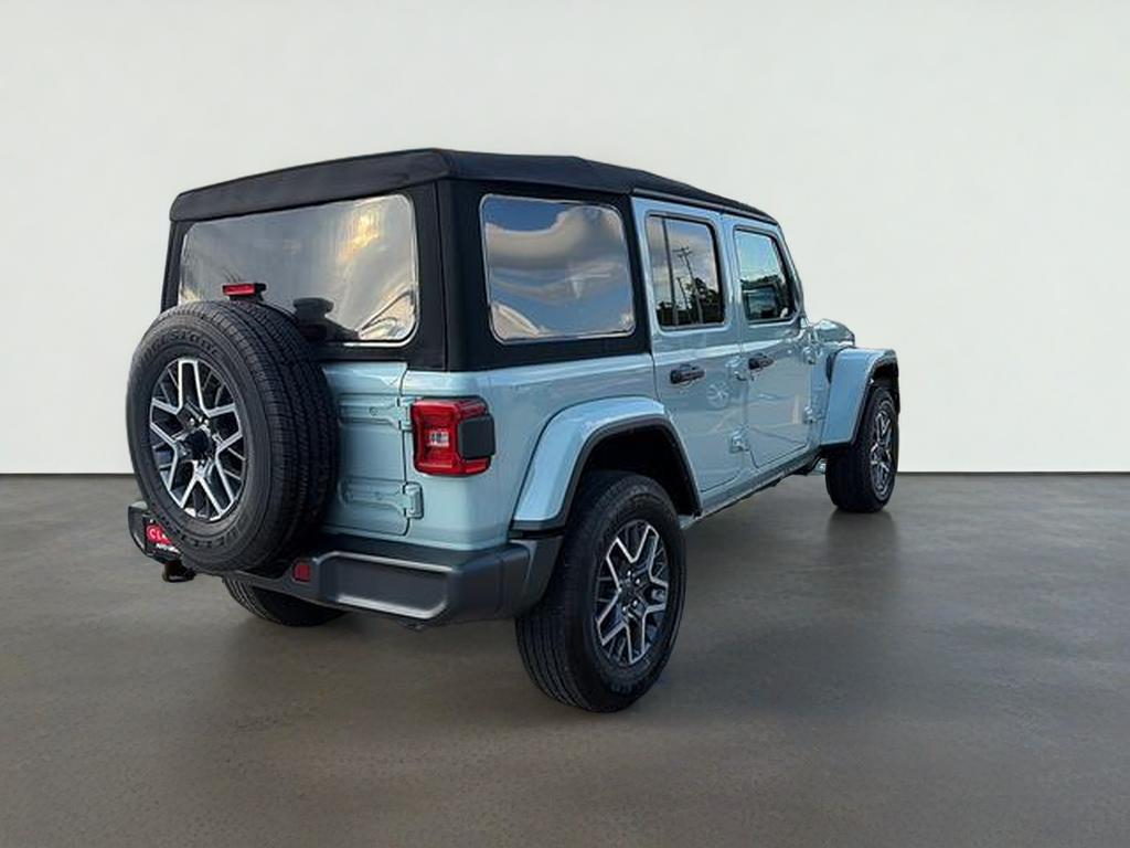2024 Jeep Wrangler 4-Door Sahara 4x4
