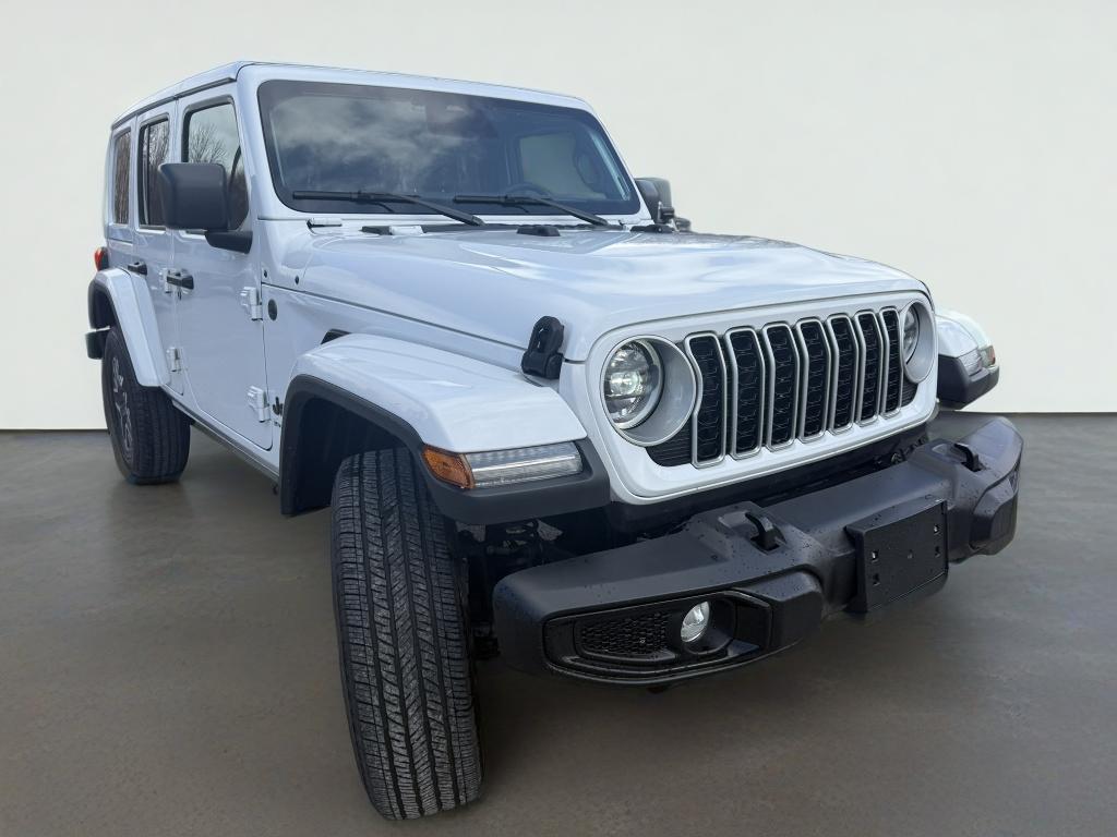 2025 Jeep Wrangler 4-Door Sahara 4x4