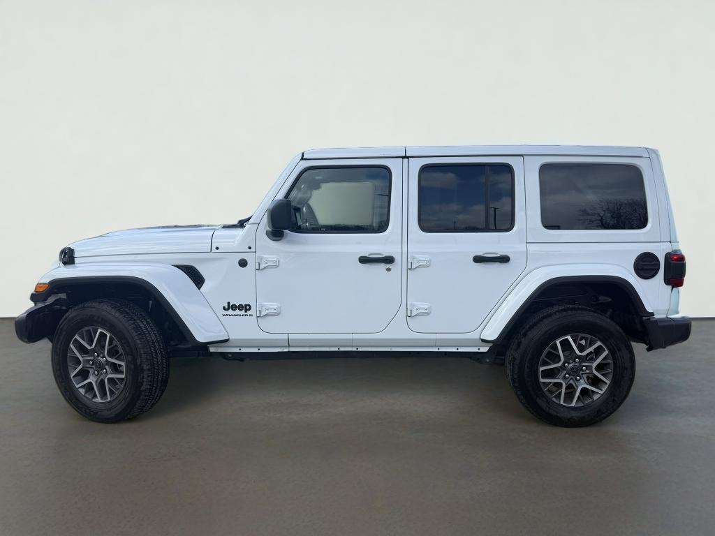 2025 Jeep Wrangler 4-Door Sahara 4x4
