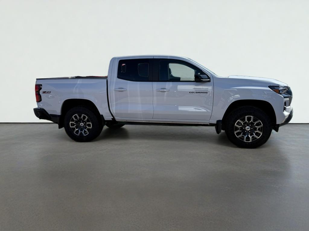 2026 Chevrolet Colorado Z71 - Photo 8