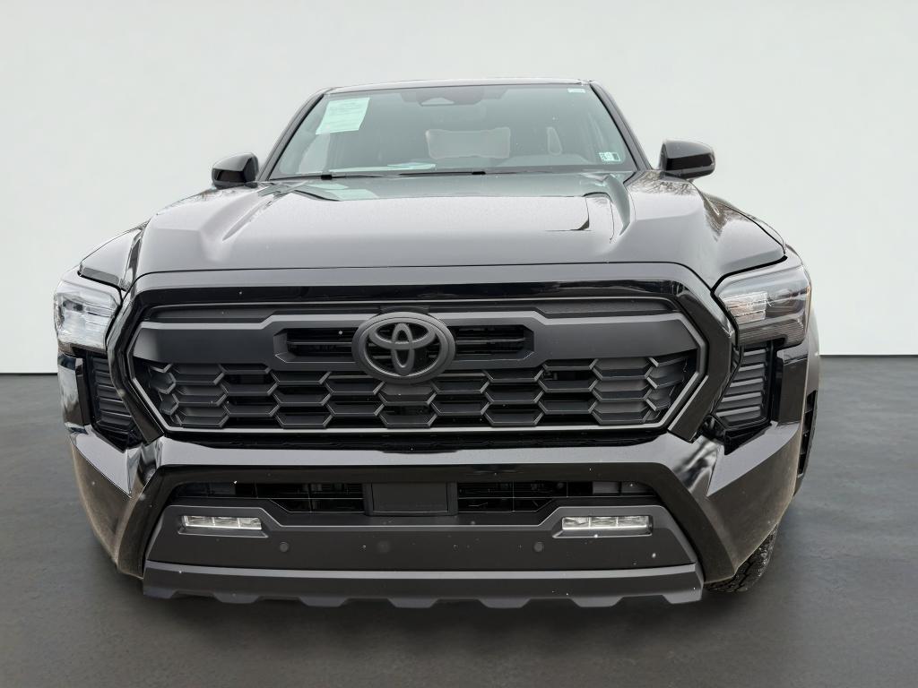2025 Toyota Tacoma 4WD SR