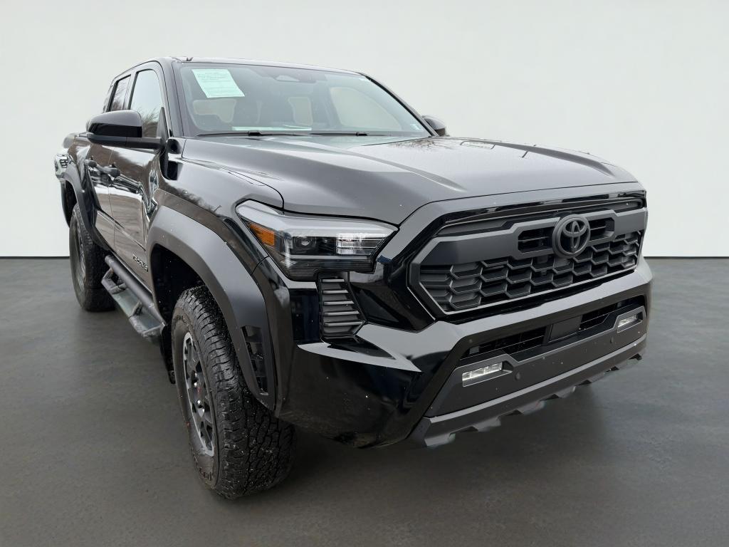 2025 Toyota Tacoma 4WD SR