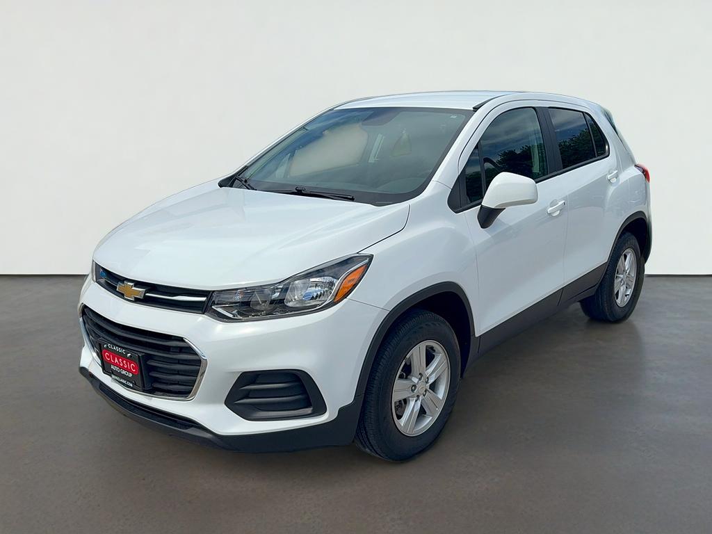 2022 Chevrolet Trax LS AWD's photo