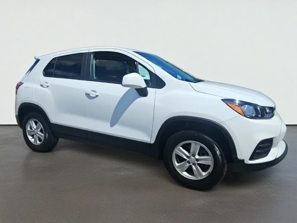 2022 Chevrolet Trax LS AWD's photo