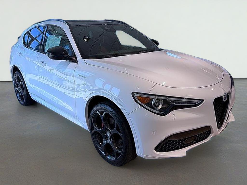 2023 Alfa Romeo Stelvio Veloce AWD