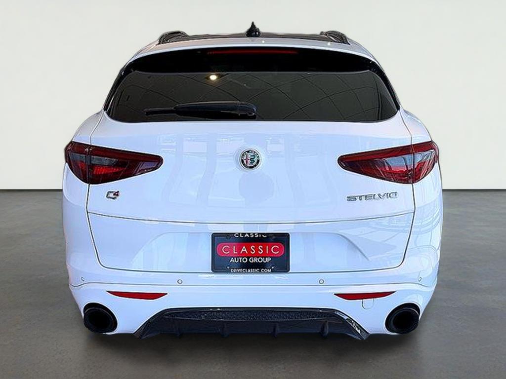 2023 Alfa Romeo Stelvio Veloce AWD