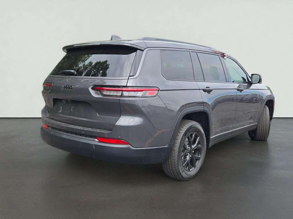 2026 Jeep Grand Cherokee L Laredo Altitude