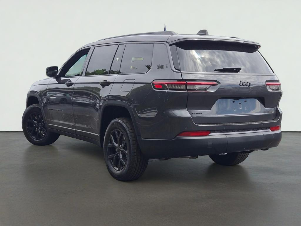 2026 Jeep Grand Cherokee L Laredo Altitude