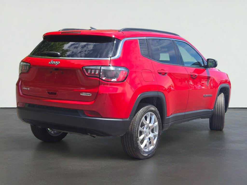 2024 Jeep Compass Latitude Lux