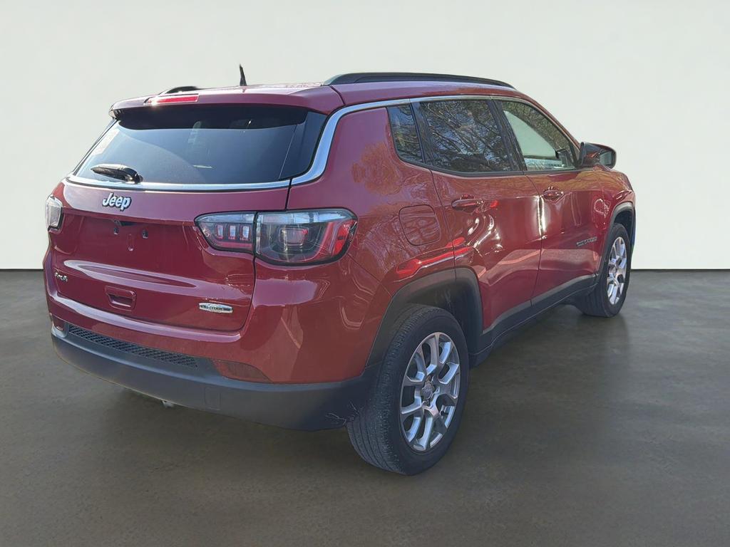 2024 Jeep Compass Latitude Lux