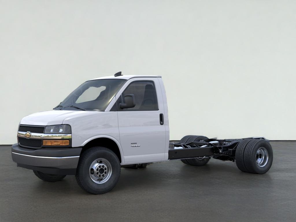 2026 Chevrolet Express Cutaway 4500 2WT