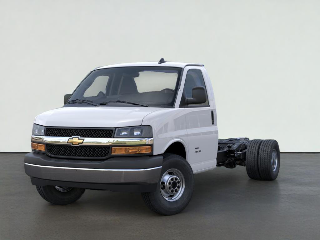 2026 Chevrolet Express Cutaway 4500 2WT