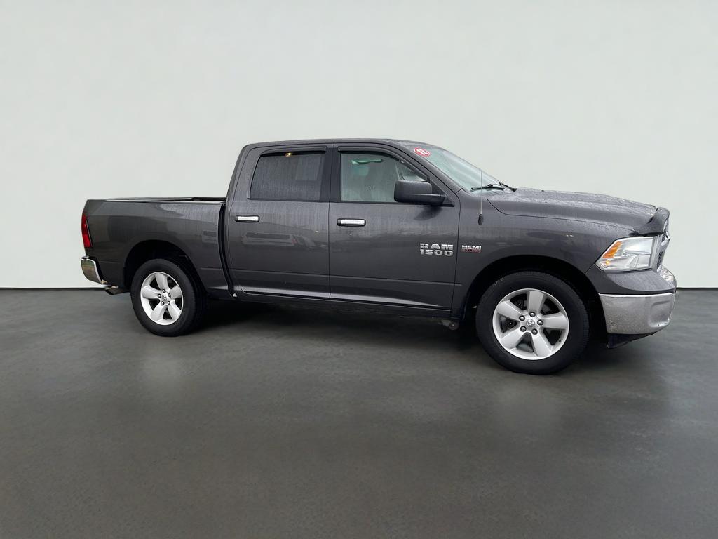 2018 RAM 1500 SLT